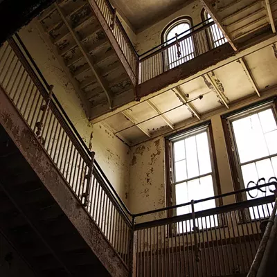 Image: Haunting Photos From Inside St. Louis' Long-Abandoned Eliot School