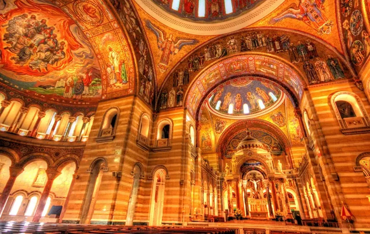 Cathedral Basilica of Saint Louis (4431 Lindell Boulevard; 314-373-8200) Yes, the Cathedral Basilica of Saint Louis is legendarily gorgeous. But you can't appreciate just how gorgeous it is until you see it in person. This Roman Catholic cathedral is breathtakingly, achingly beautiful. Its soaring ceilings and incredibly detailed mosaics are stunning enough to make any visitor a believer. Photo credit: Jon Dickson / Flickr