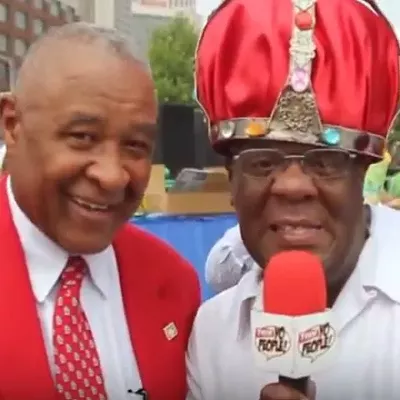 Mr. Gary (right, with Ozzie Smith) of Them Yo People "Whatta ya say, whatta ya say?" Photo credit: screengrab from YouTube