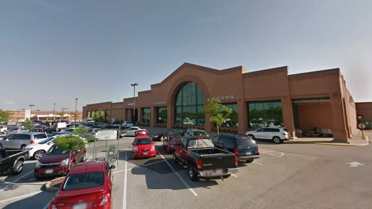 THE BEST SCHNUCKS FOR EASY SHOPPING Schnucks Crestwood 9540 Watson Road Crestwood, MO 63126 This is one of the nicest Schnucks locations in town. It&#146;s older, but comfortably so. Even if you&#146;ve never been to this location, you can walk in and find exactly what you were seeking. This is one of those Schnucks locations that is split down the middle, offering the fresh stuff on one side of the store and the packaged stuff on the other. It also has lots of great flower and balloon gift options. This location has enough updates to make it feel modern but it still has a nice broken-in feeling. It&#146;s like an old pair of jeans that still fit you just right. Photo credit: screengrab via Google Maps