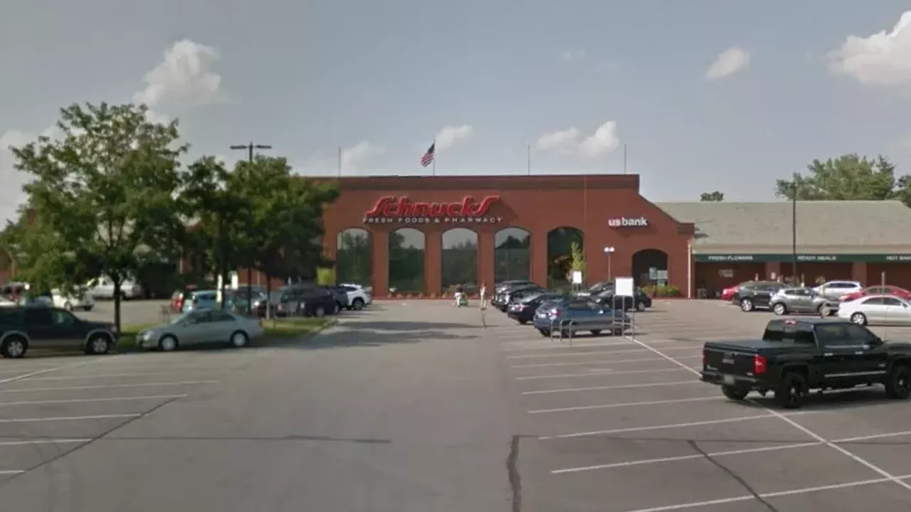 THE BEST SCHNUCKS FOR A FANCY EXPERIENCE Schnucks Kirkwood 10233 Manchester Road St. Louis, MO 63122 This Schnucks location just got a huge makeover and everybody is loving it. The new store style debuted just a couple of months ago and it looks way cooler (even on the outside) than this picture from a couple of years ago shows. The redesigned store includes a massive food call, a retail area and is just a cool place to hang out. The store sells local products, so it&#146;s a great place to pick up a gift. And the food hall offers ready-made food from local restaurants, which is great news for people who always get hungry while they&#146;re shopping. If you just want to pop into a Schnucks and grab something quickly, though, this might not be the store for you. The Kirkwood Schnucks is a place to visit when you don&#146;t just want groceries, but an experience. Photo credit: screengrab via Google Maps