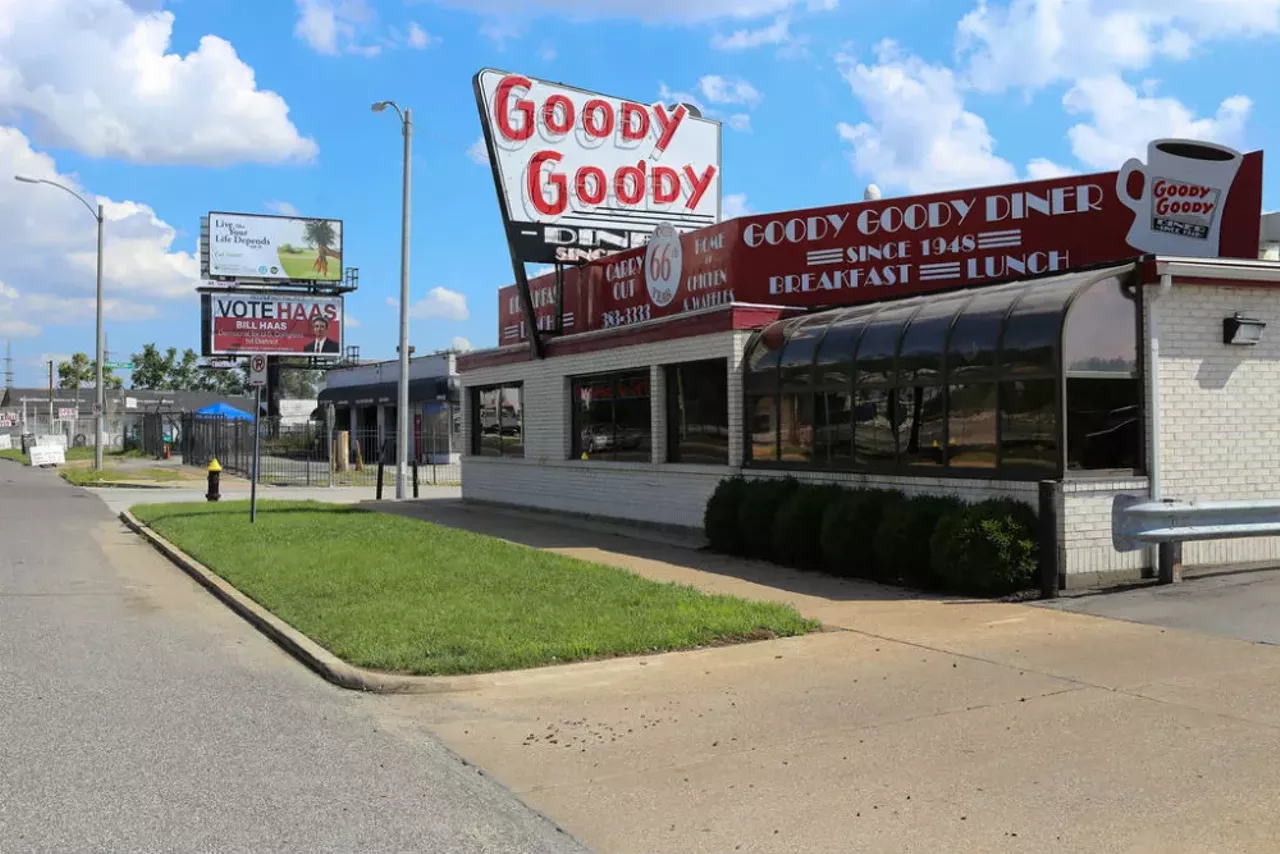 Goody Goody Diner 5900 Natural Bridge Avenue St. Louis, MO 63120 (314) 383-3333 Craving chicken and waffles? Goody Goody Diner is the place to go. This diner is truly a beloved spot -- so much so that RFT dining critic Cheryl Baehr included it on her roundup of St. Louis' classic restaurants. It even draws celebrities and politicians visiting town. Photo courtesy of Flickr / Paul Sableman.
