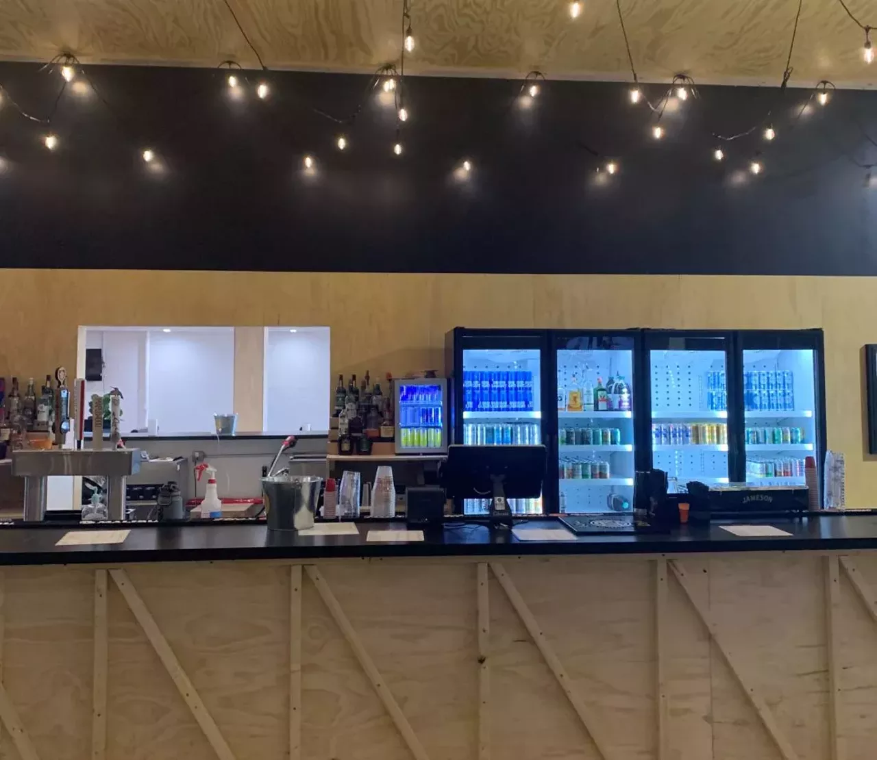 Fully Stocked Bar (800 S Duchesne Dr, St Charles, MO 63301) Photo credit: Riverfront Times / @riverfronttimes on Instagram