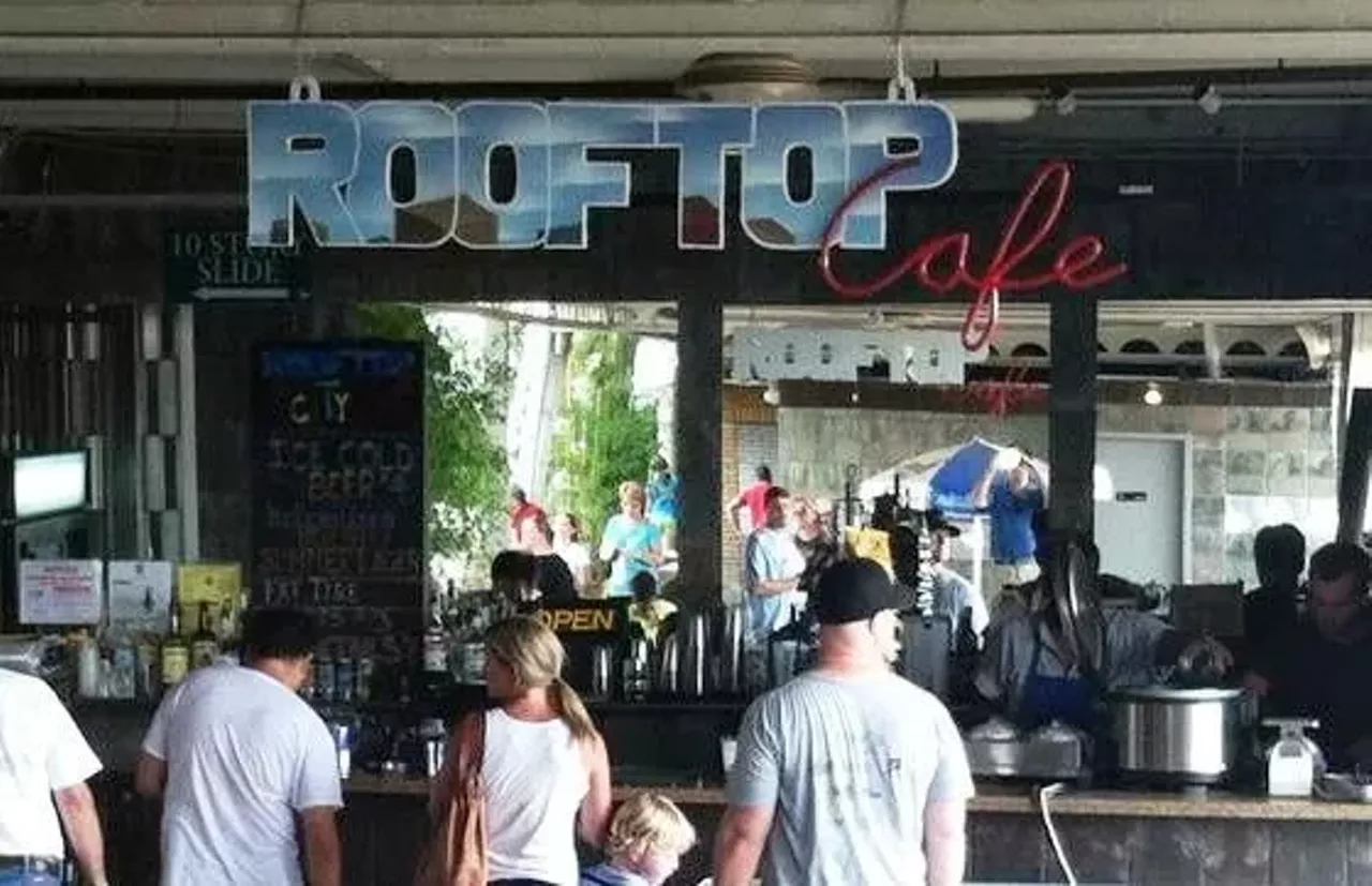 Rooftop Cafe at the City Museum 750 N. 16th St. St. Louis, MO 63103 (314) 231-2489 Sure, we know the City Museum is all about play -- but you can get your fair share of dining with a view here, too. The outdoor cafe on the rooftop offers cocktails and a street food-inspired menu -- as well as a view of the Ferris wheel and school bus on the top of the building. Oh, and the view of the city below? It&#146;s awesome, too. Photo courtesy of Max Cassilly.