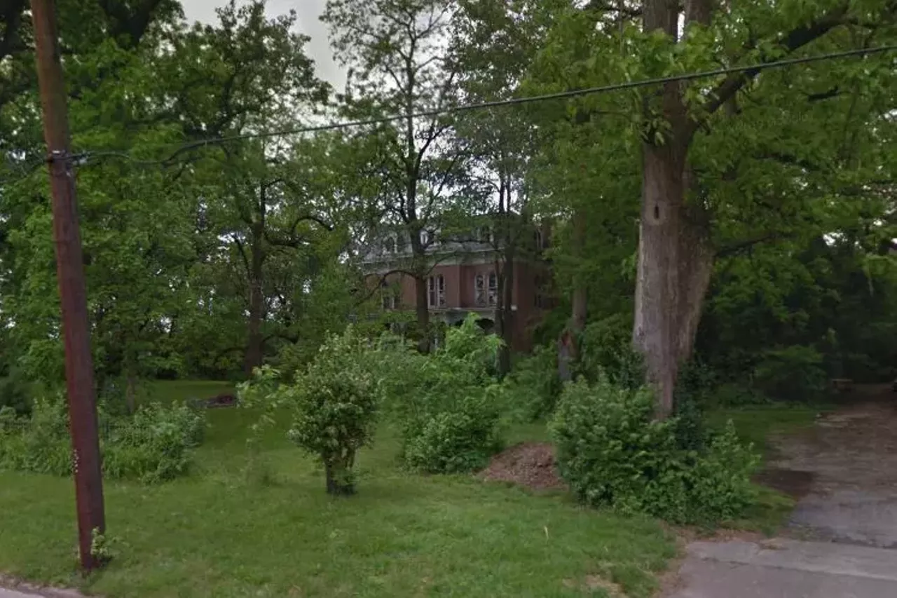 McPike Mansion 2018 Alby Street; Alton, IL All of Alton is said to be a ghostly land, but the McPike Mansion has some extra-special creepiness. It's said to be haunted by the McPike family and ghosts can be seen in the windows along with strange flickering lights. Photo credit: screengrab from Google Maps