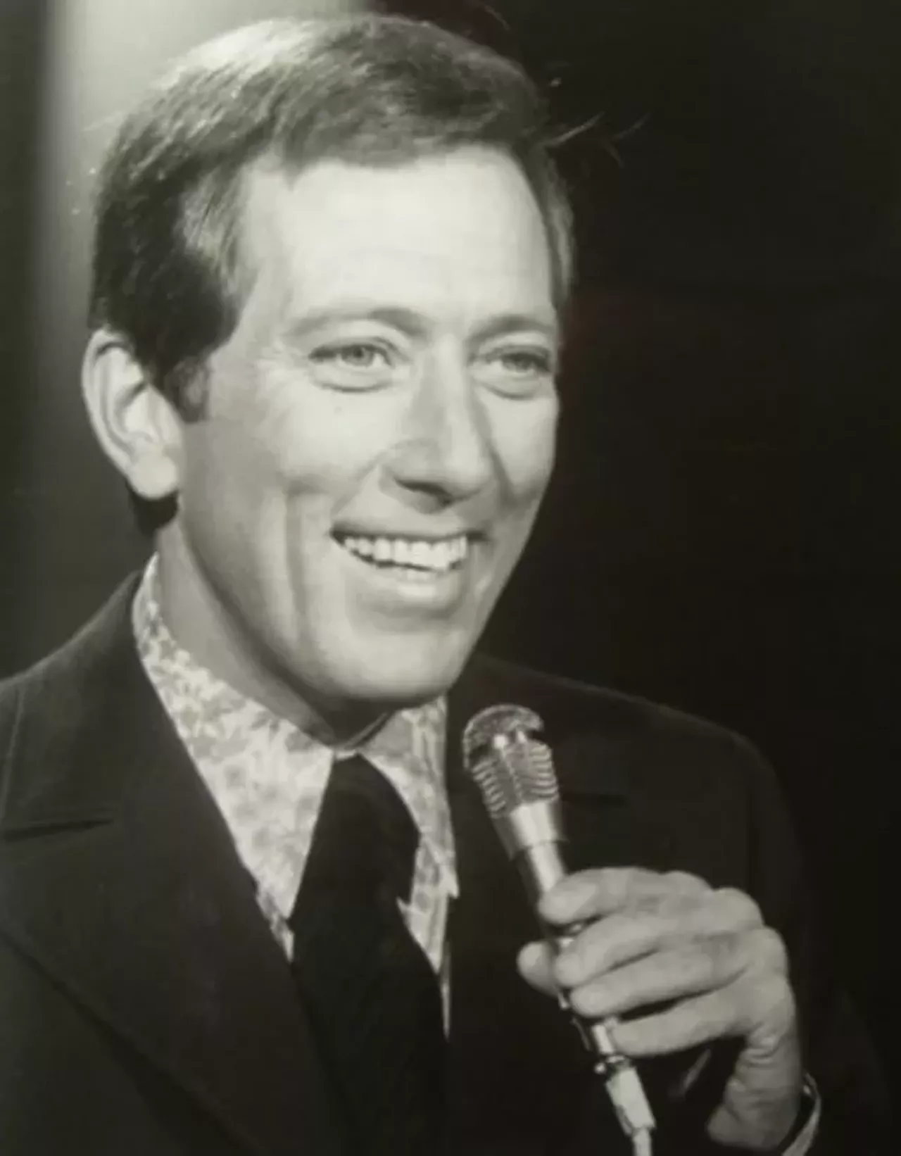Andy Williams This prolific singer and variety show host was a star in Branson in his later years, and when he died, his ashes were sprinkled at his theater there. Photo credit: Wikimedia Commons
