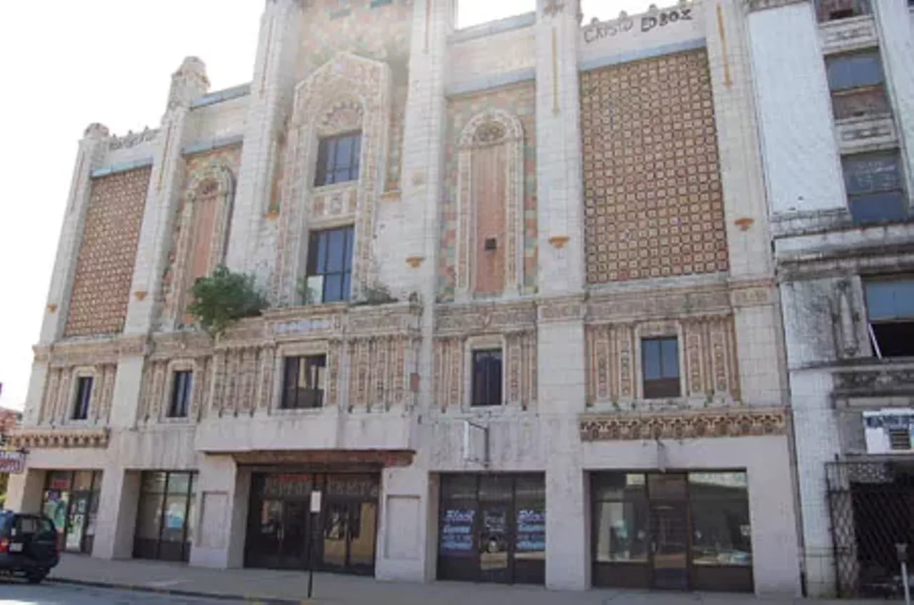 A wide-angle shot of the theater. East St. Louis had more than 25 movie houses over the years, though many have long since been closed and or demolished. Others have been converted into other commercial businesses.