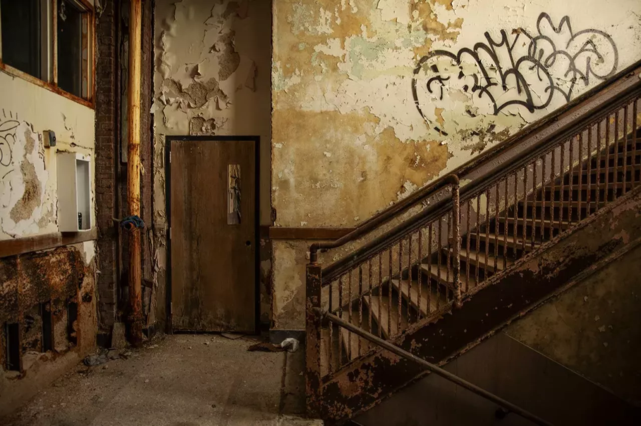 Image: Haunting Photos From Inside St. Louis' Long-Abandoned Eliot School
