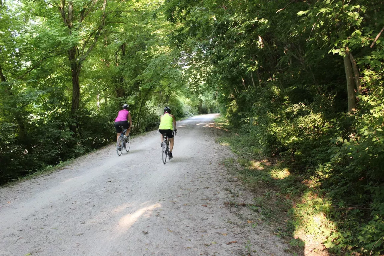 Obviously, the Katy Trail is long, so you have many options for your starting and ending points. We recommend that you explore the route between Defiance and Augusta by bike. You'll find a good bike shop in Defiance for bike rentals or repairs, and you'll be able to enjoy some of Missouri's best wineries and breweries in the Augusta area.