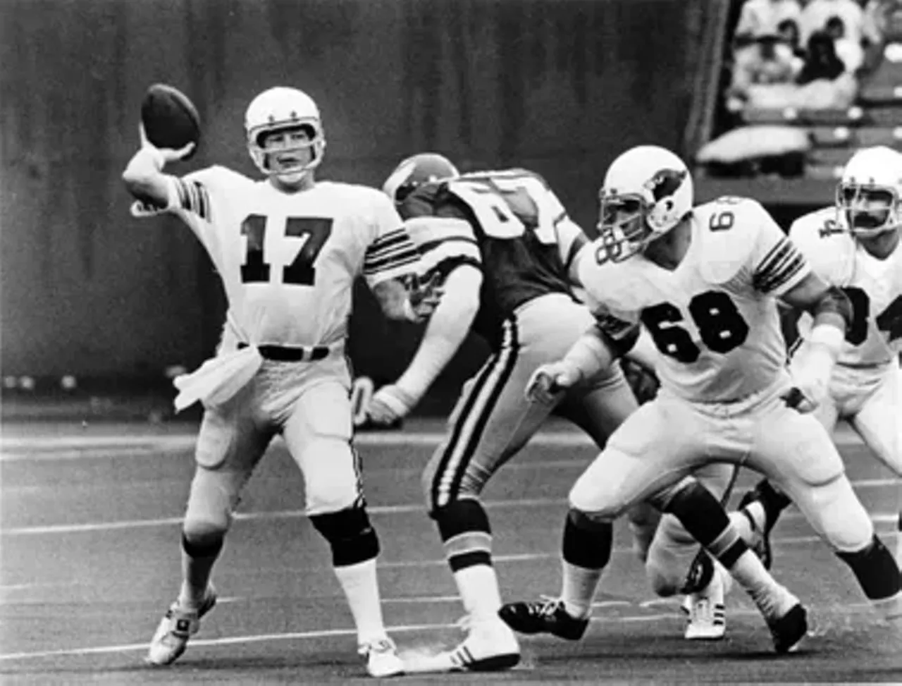 Jim Hart. Unreal takes back the Big Red The Ghosts of St. Louis Football