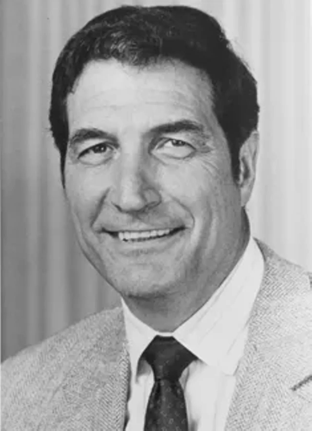 Gene Stallings, a coach who oversaw the team during its transition from St. Louis to Phoenix. Unreal takes back the Big Red The Ghosts of St. Louis Football
