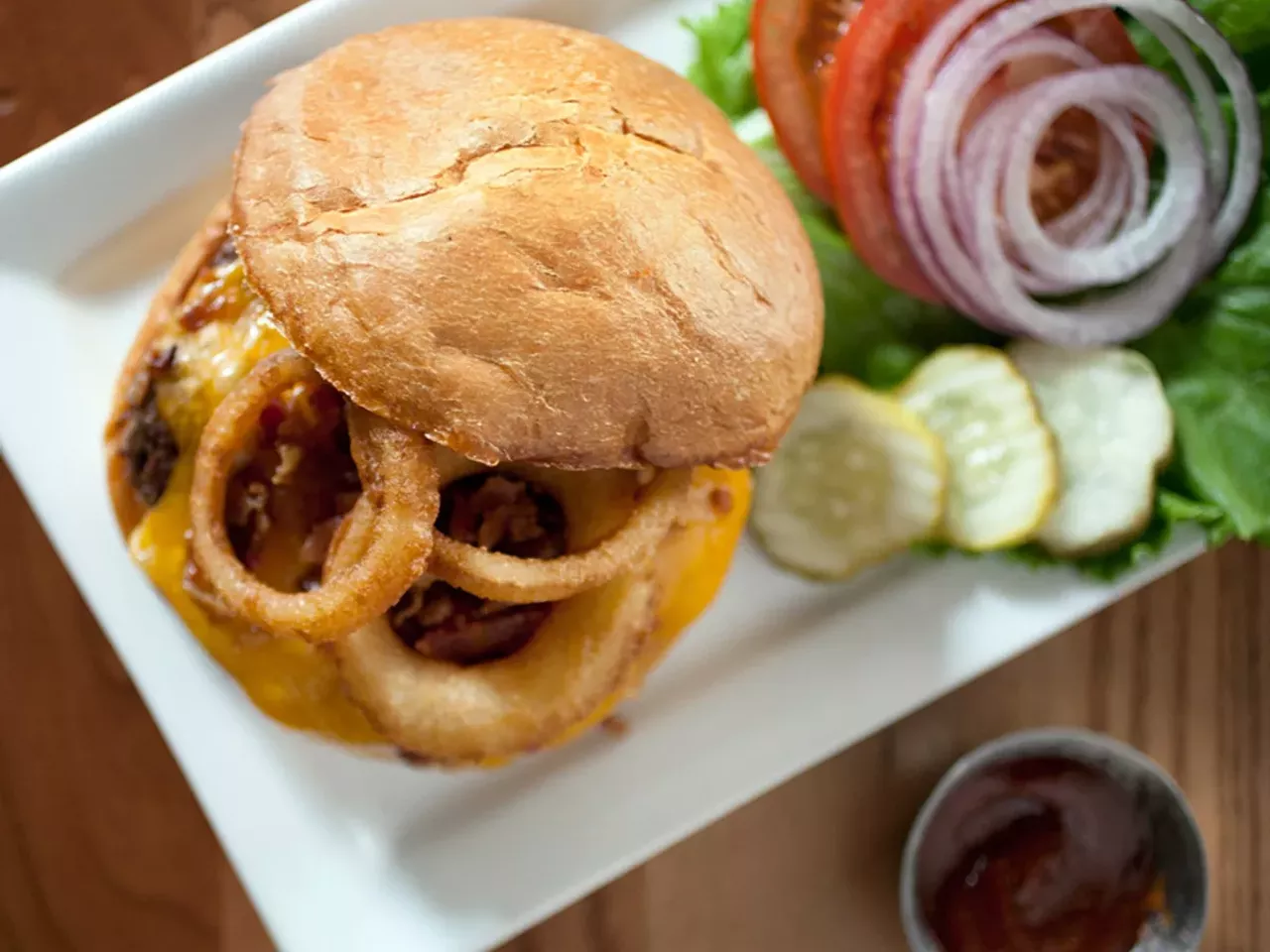 5 Star Burgers (8125 Maryland Avenue, 5StarBurgersSTL.com) Sometimes only a big, juicy burger will do. If you’re in need of a gourmet burger but don’t want to take your kid to somewhere too fancy, drop into 5 Star Burgers for a casual atmosphere combined with stellar food.