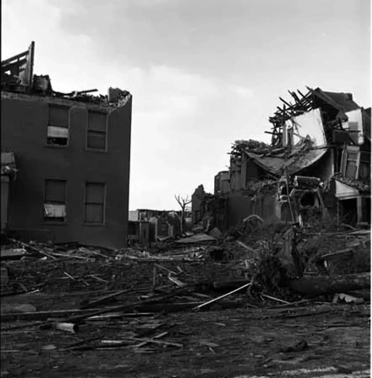 Image: Shocking Photos of the February 1959 Tornado That Tore Through St. Louis