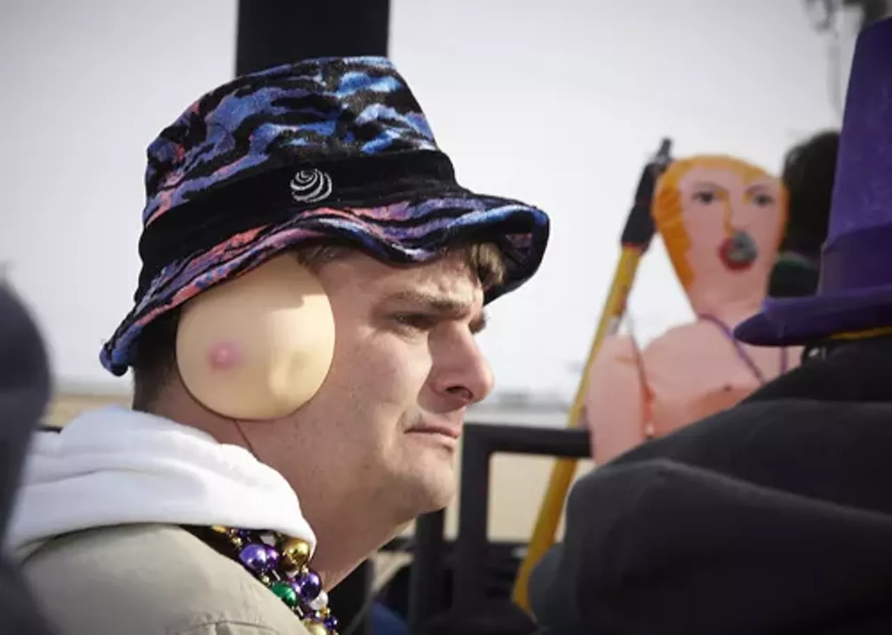 Image: Earning Beads at Mardi Gras 2012 (NSFW)