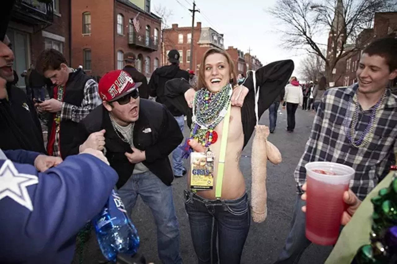 Image: Earning Beads at Mardi Gras 2012 (NSFW)