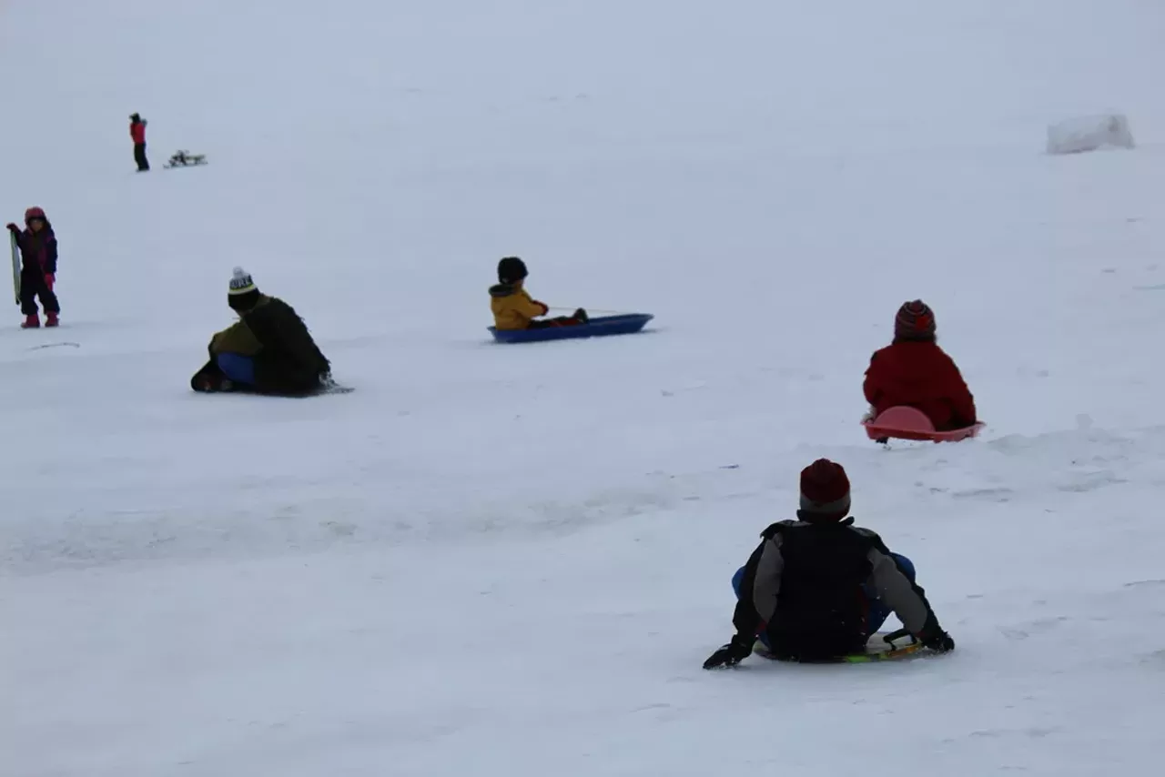 Suson Park 6073 Wells Rd. St. Louis, MO 63128 (314) 615-5000 Introducing little ones to their first sledding experience? South county&#146;s Suson Park is a good pick, with a sledding hill that&#146;s long but not particularly steep. And if it&#146;s you who&#146;s afraid of steep inclines, well, we won&#146;t judge. Photo courtesy of Flickr / Bethany.