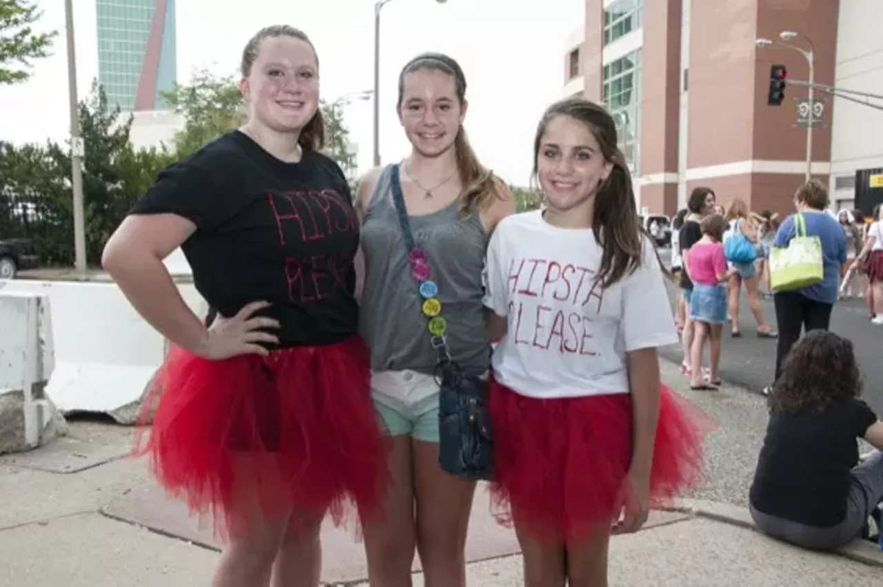 Image: The Crazy, Drenched Fans of One Direction