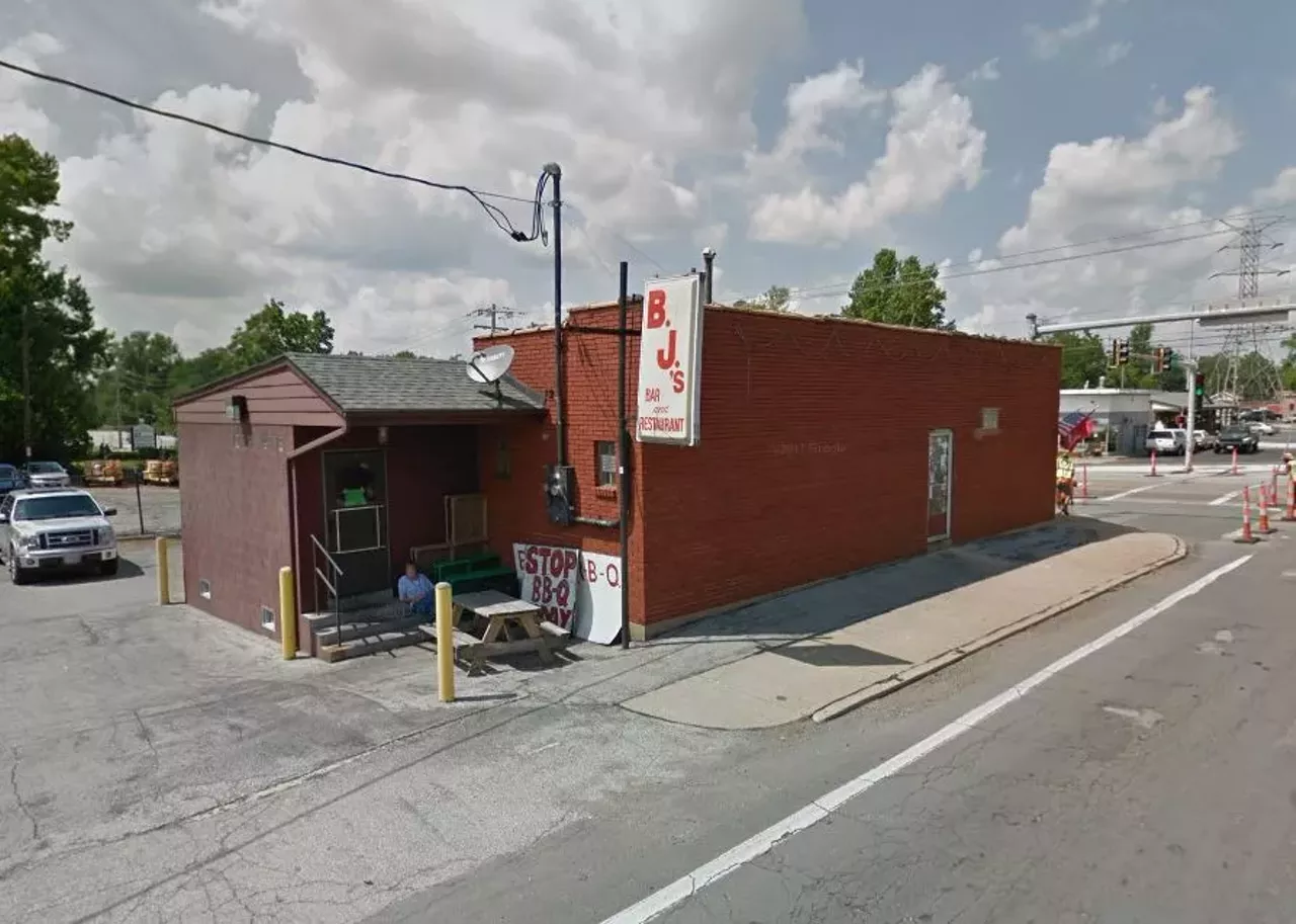 BJ's Bar & Restaurant in Florissant 184 Washington St. Florissant, MO This quintessential corner tavern has been in the same family since 1955, and not much seems to have changed since then. The neighborhood joint makes some of the best thin-crust pizza in town, served with (gasp) mozzarella cheese. Photo courtesy of Google Maps