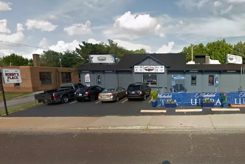 Bobby's Place on Hampton Has Closed (2)