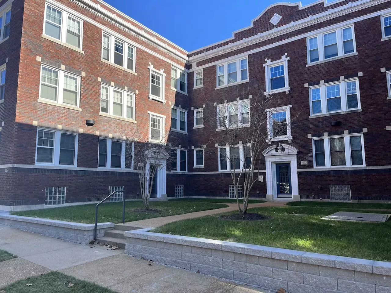 Harold Brodkey&nbsp; University City University City also features heavily in The Runaway Soul, an 835-page semi-
</p>

</div><div class=