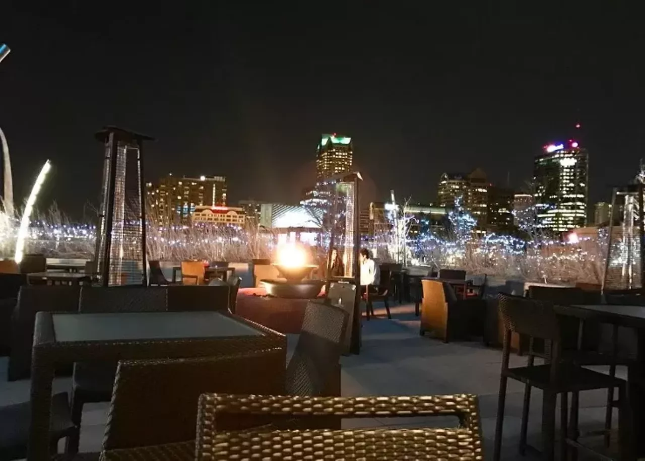 Four Seasons Hotel 999 N. 2nd St. St. Louis, MO 63102 (314) 881-5800 Ready for a truly incredible view of the Arch? Eat at Cinder House at the Four Seasons, and you&#146;ll be incredibly close to the city&#146;s iconic landmark. The upscale rooftop dining experience doesn&#146;t hurt, either. Photo courtesy of Instagram / didusaytre.