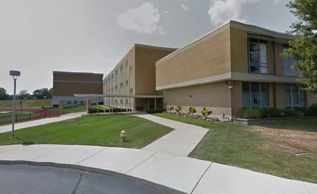 De Smet Jesuit High School You’re a stoned pretty boy and not smart enough for SLU High.