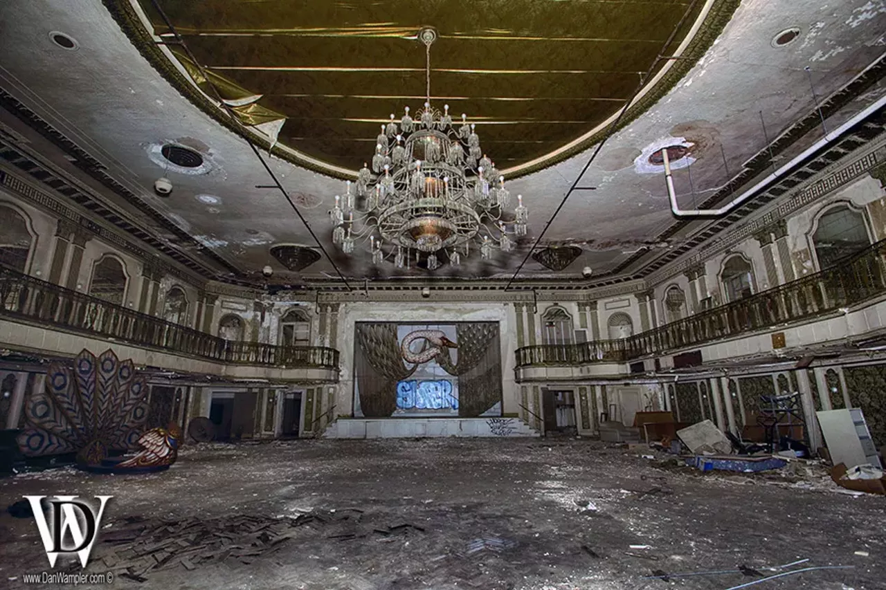 Image: Amazing Photos from Inside Downtown's Abandoned Jefferson Hotel