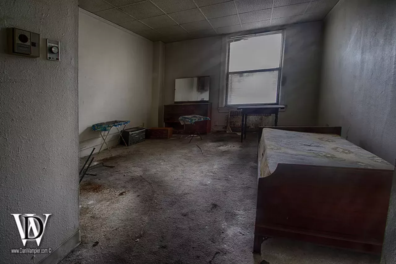 Image: Amazing Photos from Inside Downtown's Abandoned Jefferson Hotel