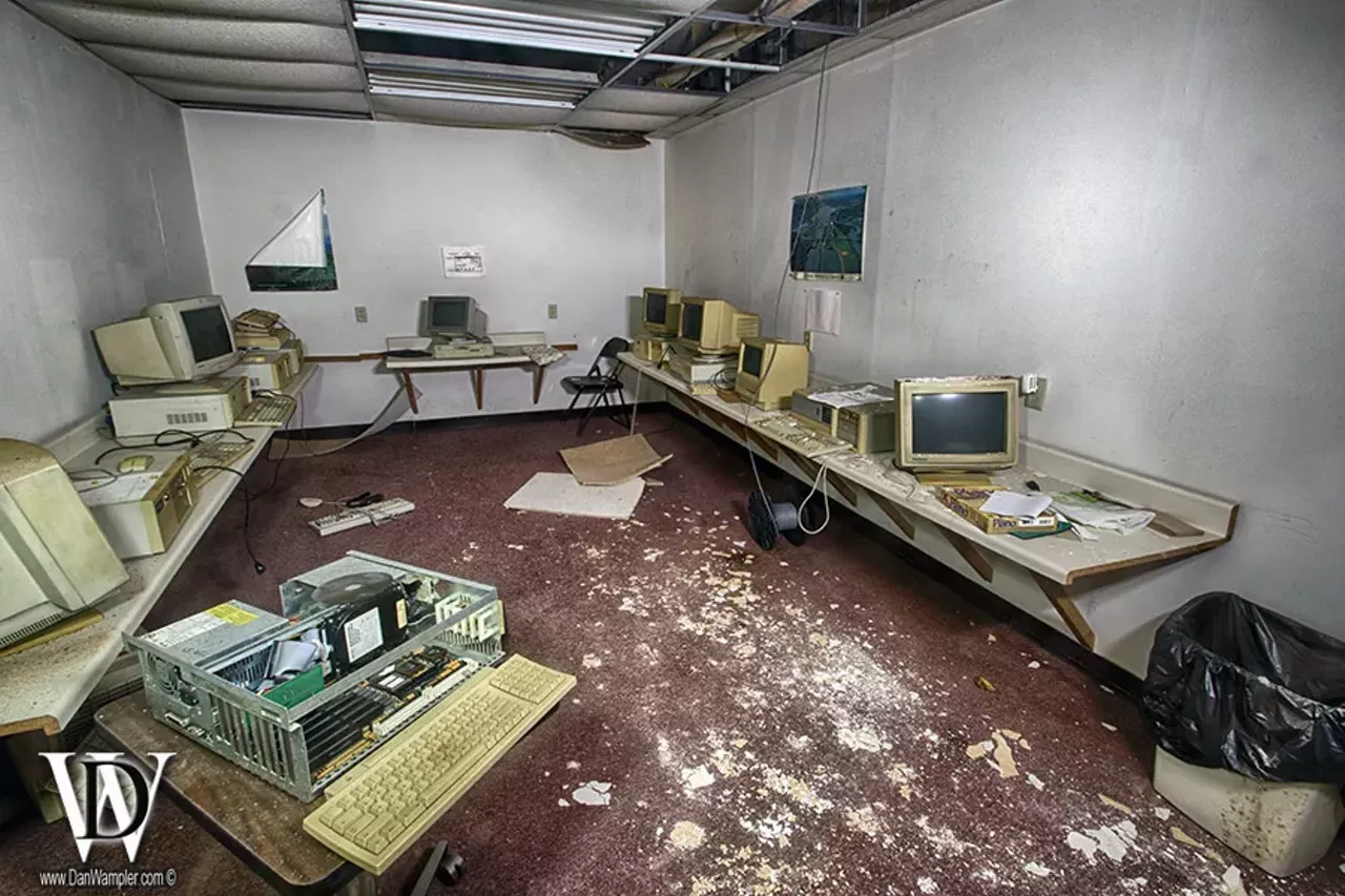 Image: Amazing Photos from Inside Downtown's Abandoned Jefferson Hotel