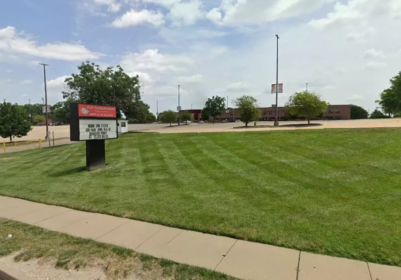 Fort Zumwalt South High School You’re on drugs. (And maybe not the good kind.)