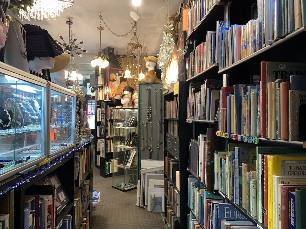 Hammond’s Books 1939 Cherokee Street, 314-323-6389 There’s a lot to discover in the two floors of Hammond’s Books. Most of the inventory consists of used books that can go from $10 to more than $100 depending on how rare they are. But Hammond’s also sells costume jewelry, old pocket watches, vintage posters and illustrations torn from old books. 
