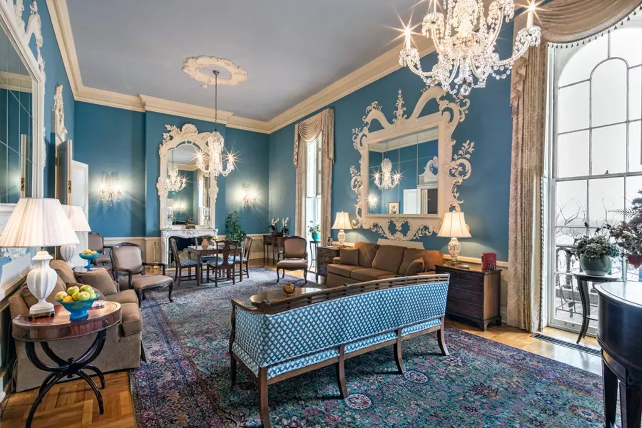 Image: This Missouri Castle on the Bluffs of the Mississippi River Is a Dream
