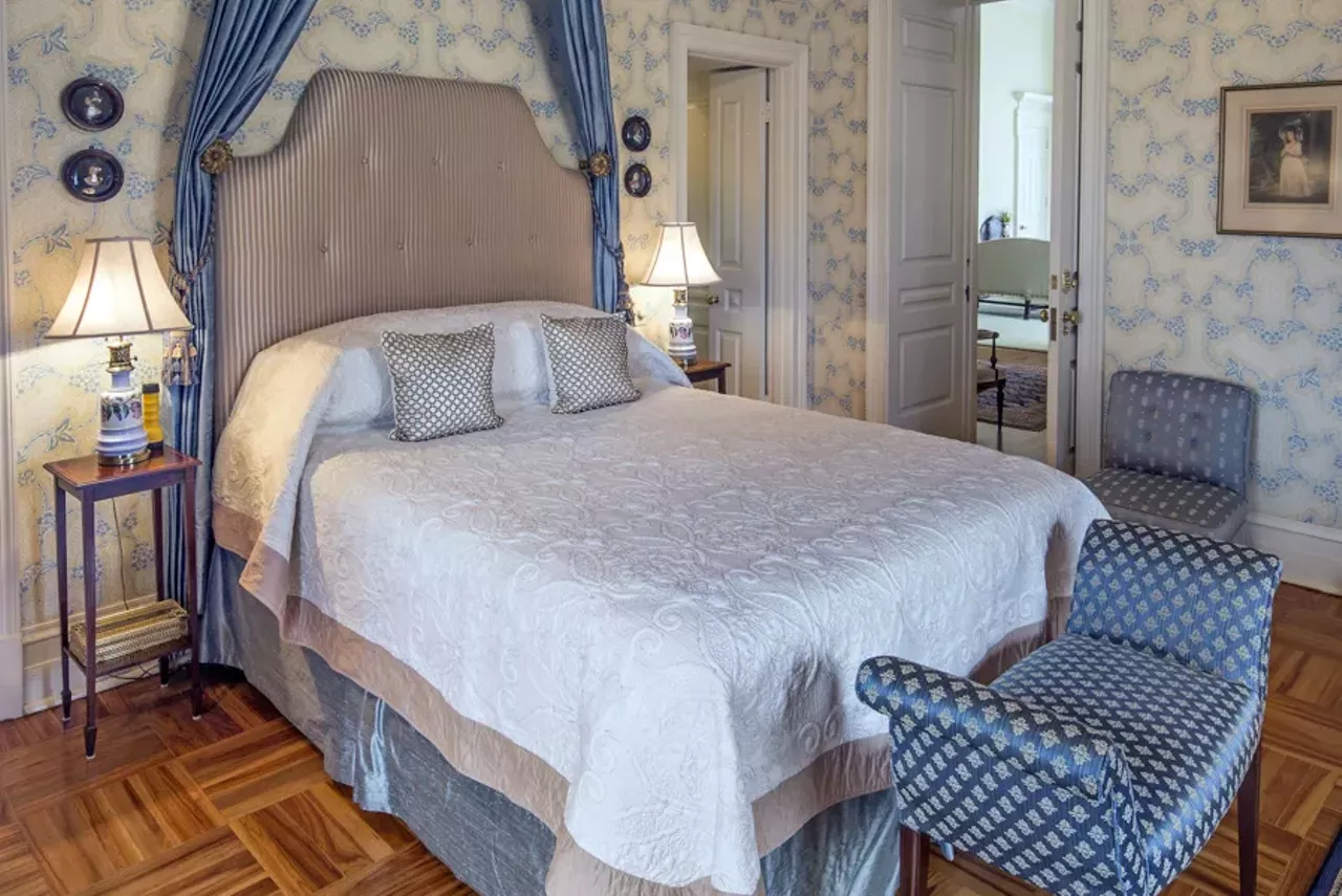 Image: This Missouri Castle on the Bluffs of the Mississippi River Is a Dream