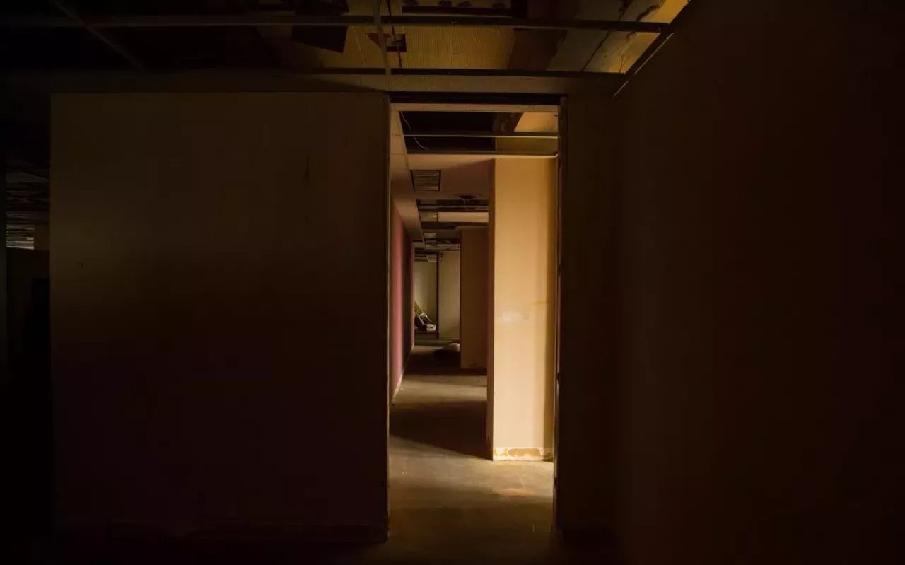 Image: The Eerie Remains of the RFT's Old Shell Building Offices &#151; 21 Years Later