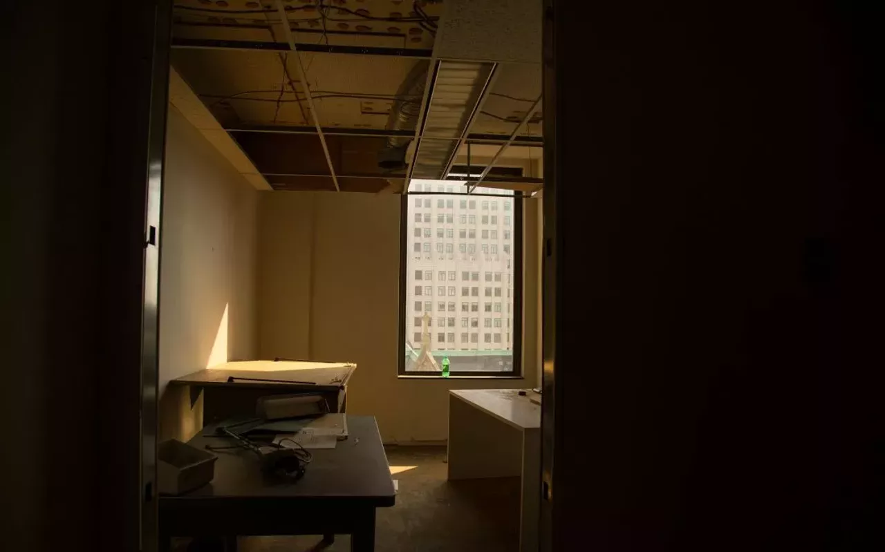 Image: The Eerie Remains of the RFT's Old Shell Building Offices &#151; 21 Years Later