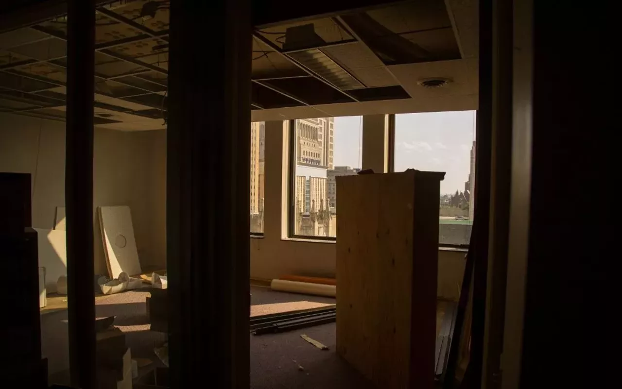 Image: The Eerie Remains of the RFT's Old Shell Building Offices &#151; 21 Years Later