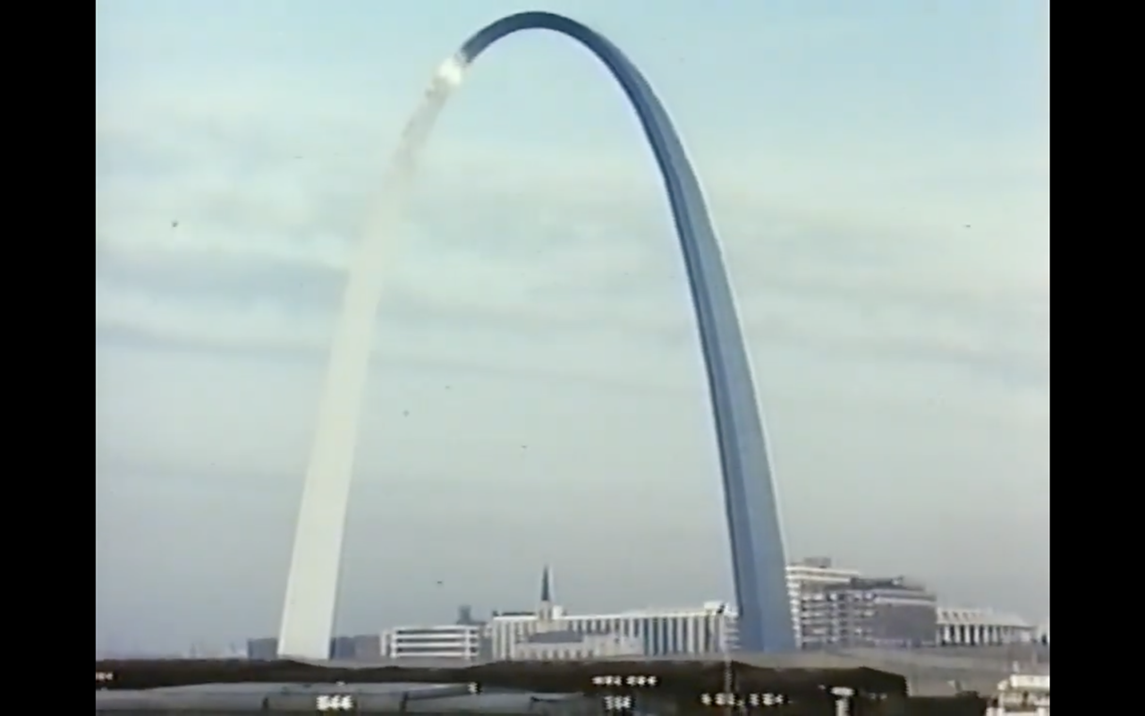 Monument to the Dream Monument to the Dream, which was directed by Charles Guggenheim in 1967, is a short documentary about the Gateway Arch National Park. Naturally, the film was shot around the Gateway Arch and shows its evolution.
