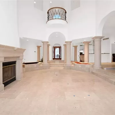 Image: Nelly's Crumbling Mansion Hits the St. Louis Real Estate Market [PHOTOS]