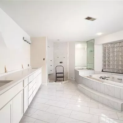 Image: Nelly's Crumbling Mansion Hits the St. Louis Real Estate Market [PHOTOS]