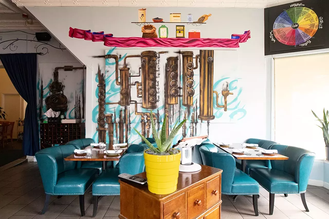 Salve Osteria 3200 South Grand Boulevard, 314-771-3411 South Grand's Salve Osteria combines the fun vibes of its specialized gin bar, the Gin Room, with an upscale Mediterranean-inflected menu. Intimate tables for small groups round out the effect. Read more