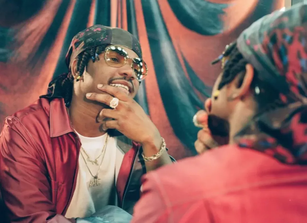 Smino Rapper Florissant native Smino, who graduated from Hazelwood Central High School, first gained recognition in 2012 with his mixtape Smeezy Dot Com. Since then he has released two EPs, S!Ck S!Ck S!Ck and blkjuptr, and three albums blkswn, N&Oslash;IR and Luv 4 Rent. He is also the founder of Zero Fatigue and one third of the music group Ghetto Sage. Most of his success has come after he moved to Chicago, but as his recent &ldquo;Homegrown&rdquo; collab with City SC proves, he&rsquo;s St. Louis proud and using his fame to uplift other local artists.