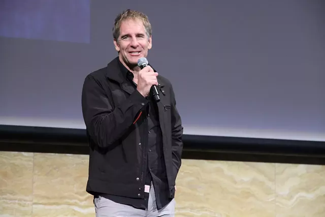 Scott Bakula Known for being Sam Beckett on Quantum Leap and Captain Jonathan Archer on Star Trek: Enterprise, actor Scott Bakula was born in St. Louis and attended Jefferson College in Jefferson County, Missouri, before moving to New York City in 1976. Photo credit: Evan Watson