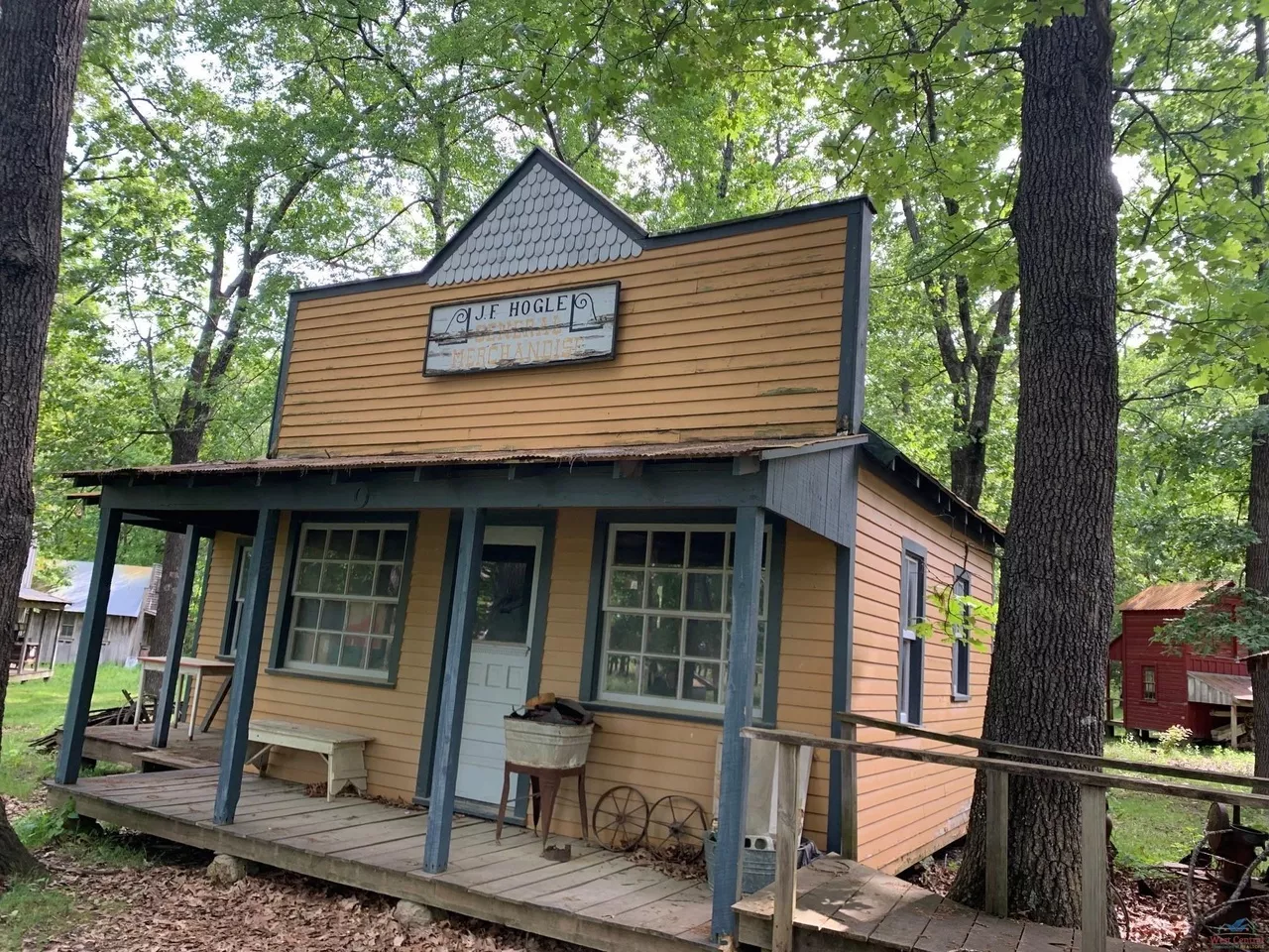 Image: Real Life Oregon Trail Town for Sale in Missouri [PHOTOS]