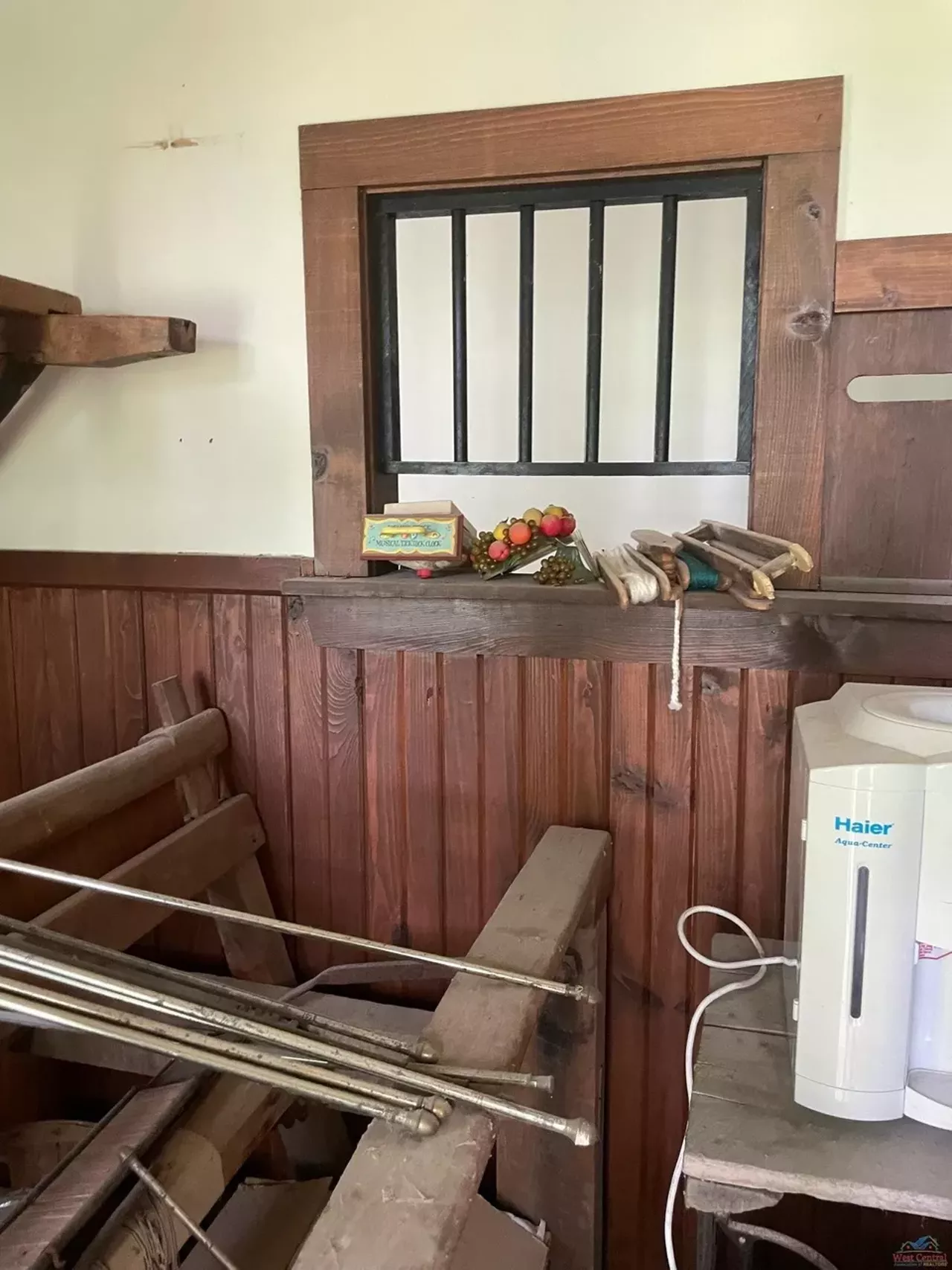 Image: Real Life Oregon Trail Town for Sale in Missouri [PHOTOS]