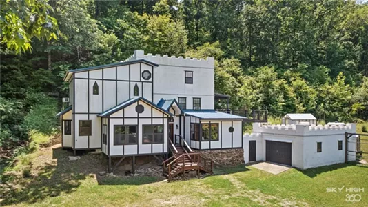 Image: This Ozarks Castle Was Built as Survivalist's Bunker [PHOTOS]