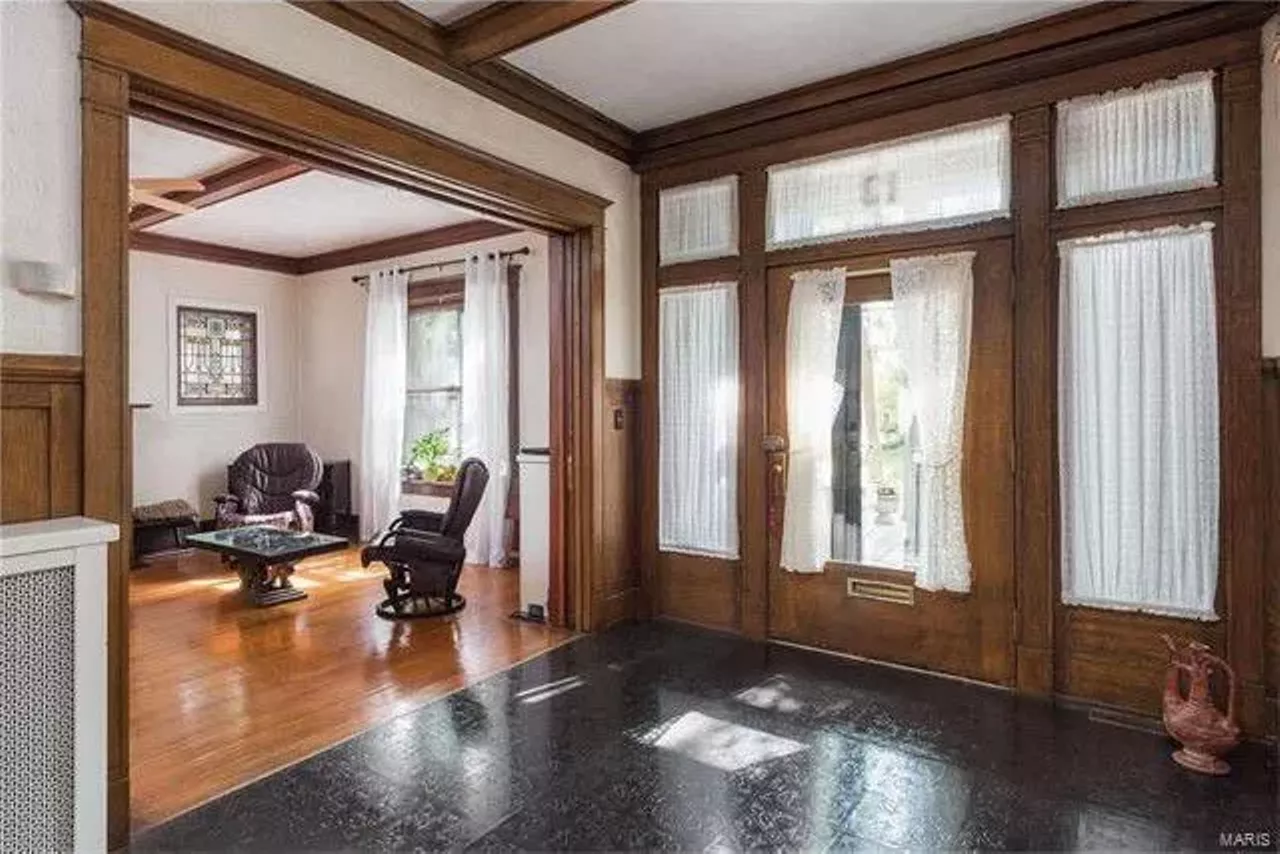 Image: Chuck Berry's Former Home Is for Sale, and It Will Have You Reelin' and Rockin'