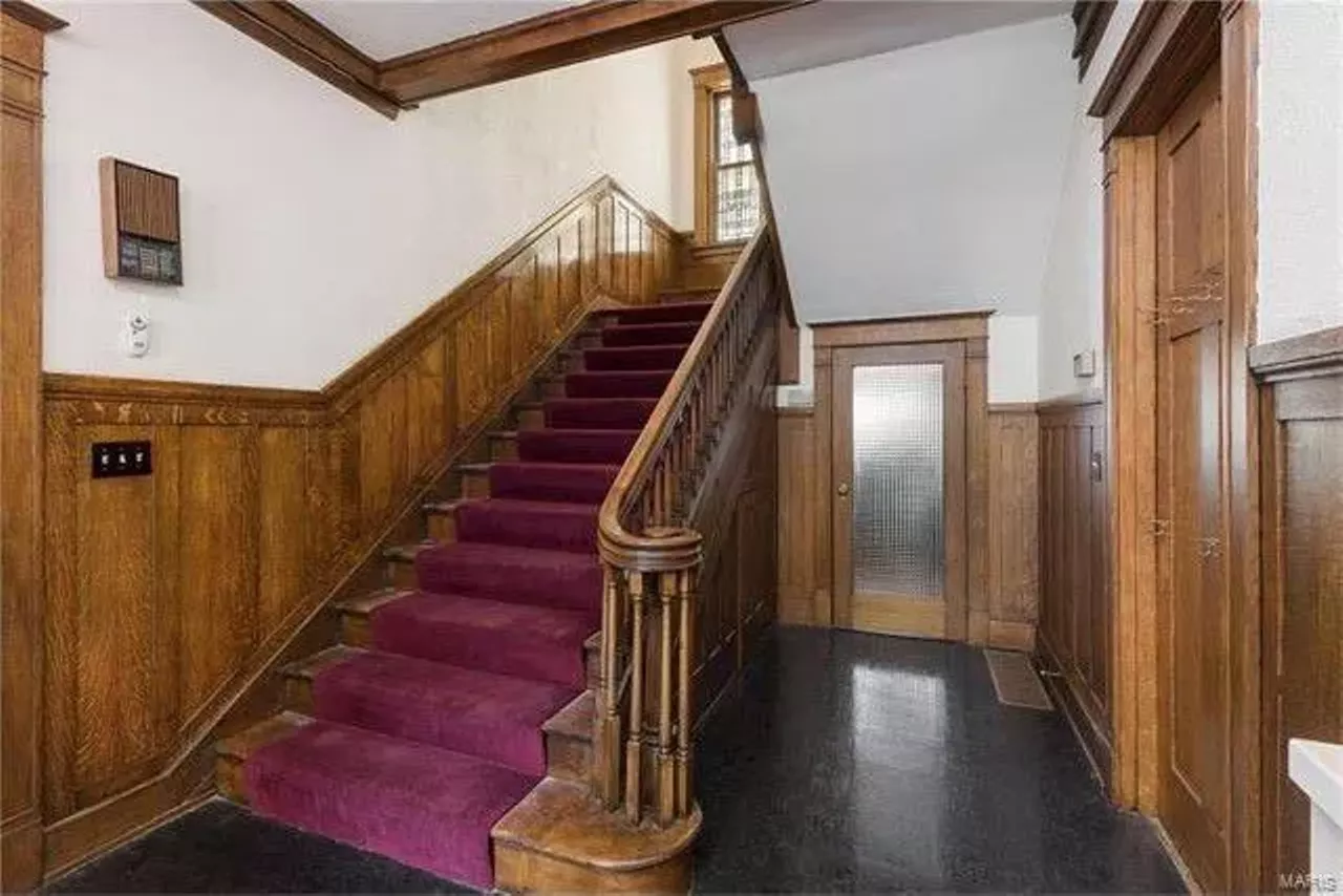 Image: Chuck Berry's Former Home Is for Sale, and It Will Have You Reelin' and Rockin'
