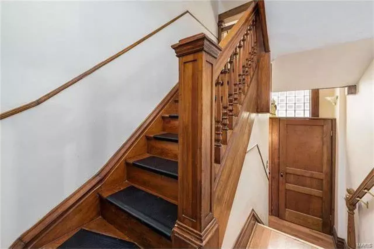 Image: Chuck Berry's Former Home Is for Sale, and It Will Have You Reelin' and Rockin'