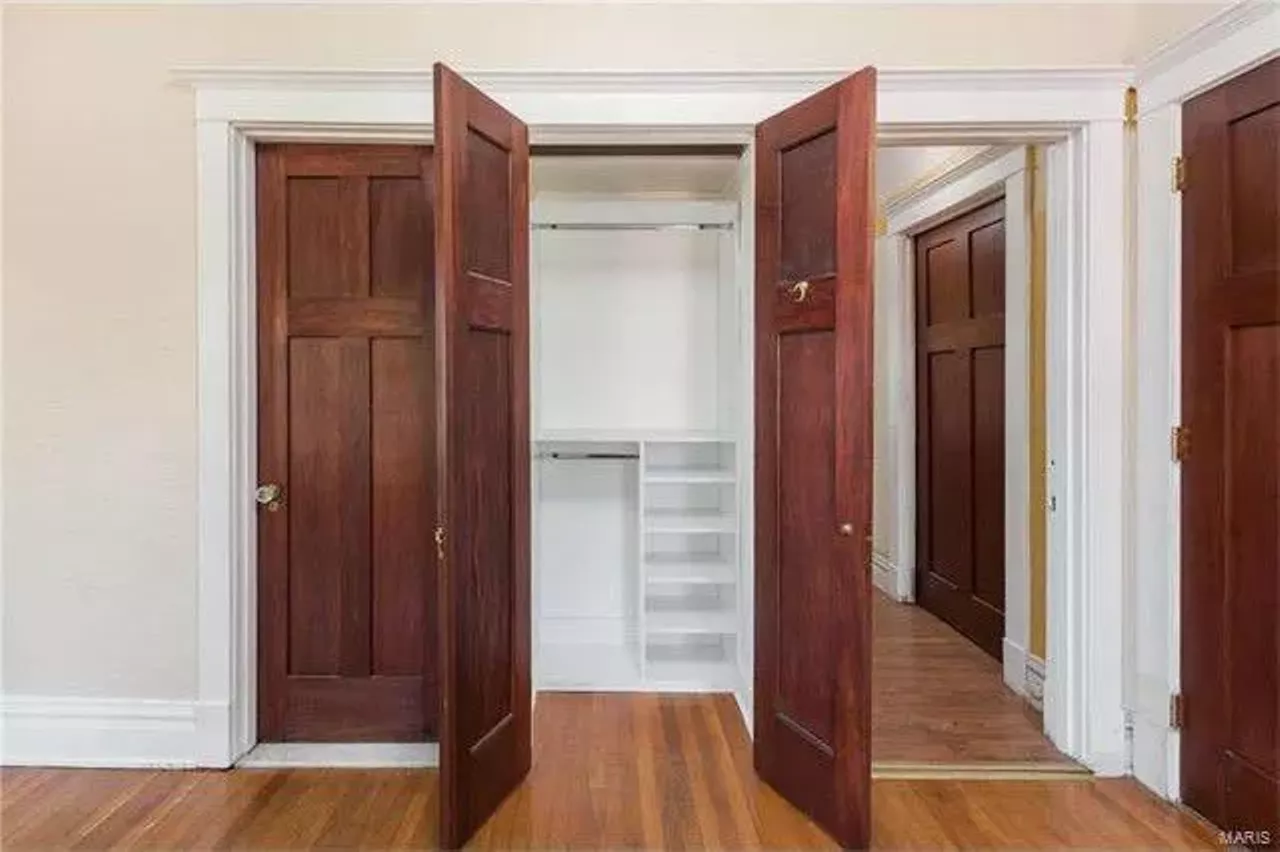 Image: Chuck Berry's Former Home Is for Sale, and It Will Have You Reelin' and Rockin'