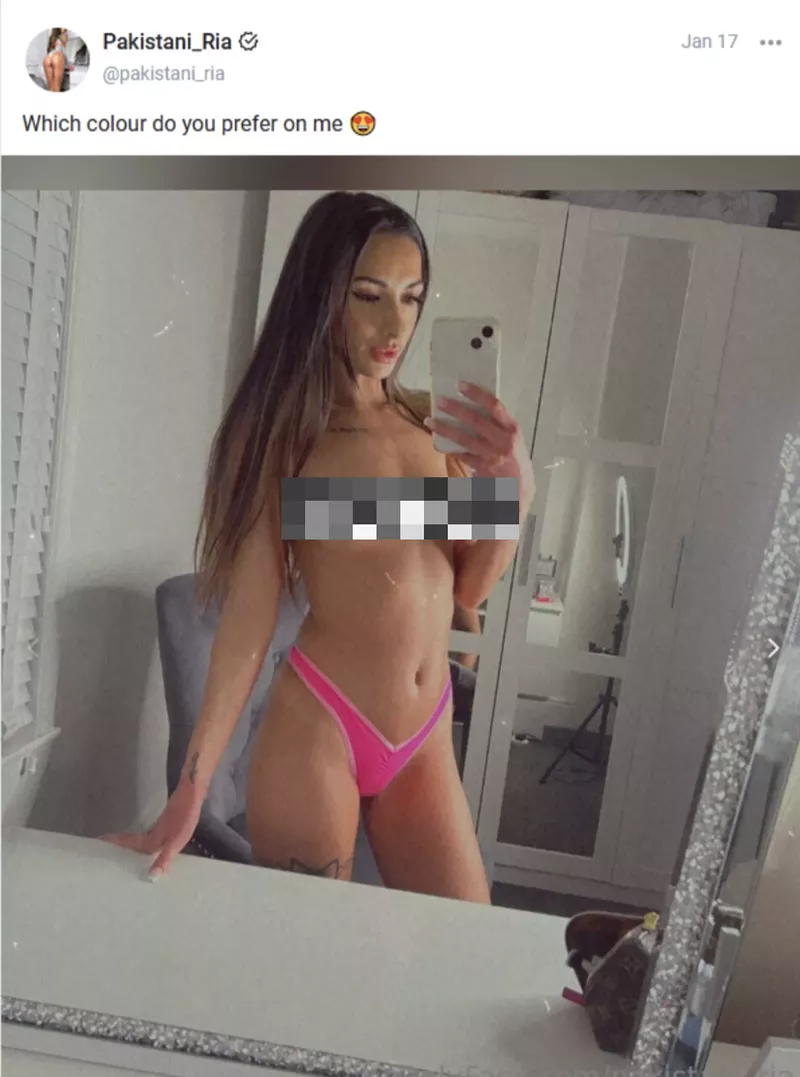 Pakistani_Ria Is A Petite Pakistani From The U.K. Who’s Short On Conversation (3)